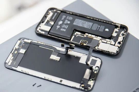 Ремонт iPhone в Долгопрудном